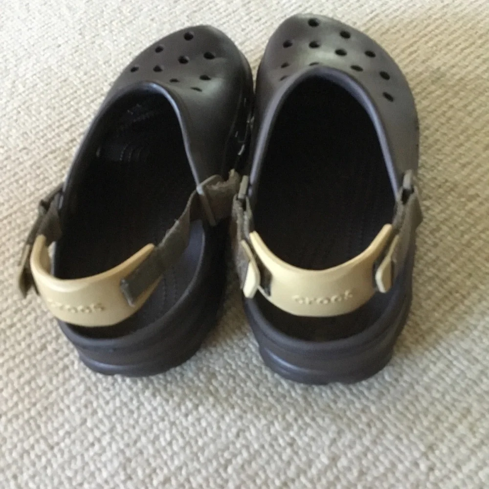 CROCS Terrain Clog Mens size  10